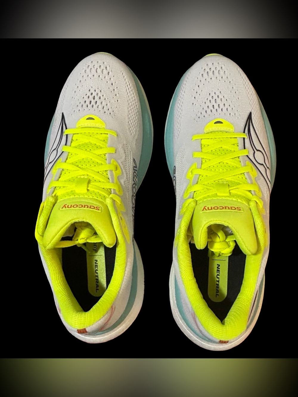 LIKE BRAND NEW IN BOX. SAUCONY WOMENS RIDE 19, COLOR WHITE/SPLASH, SIZE 10.5,Run - Picture 13 of 16
